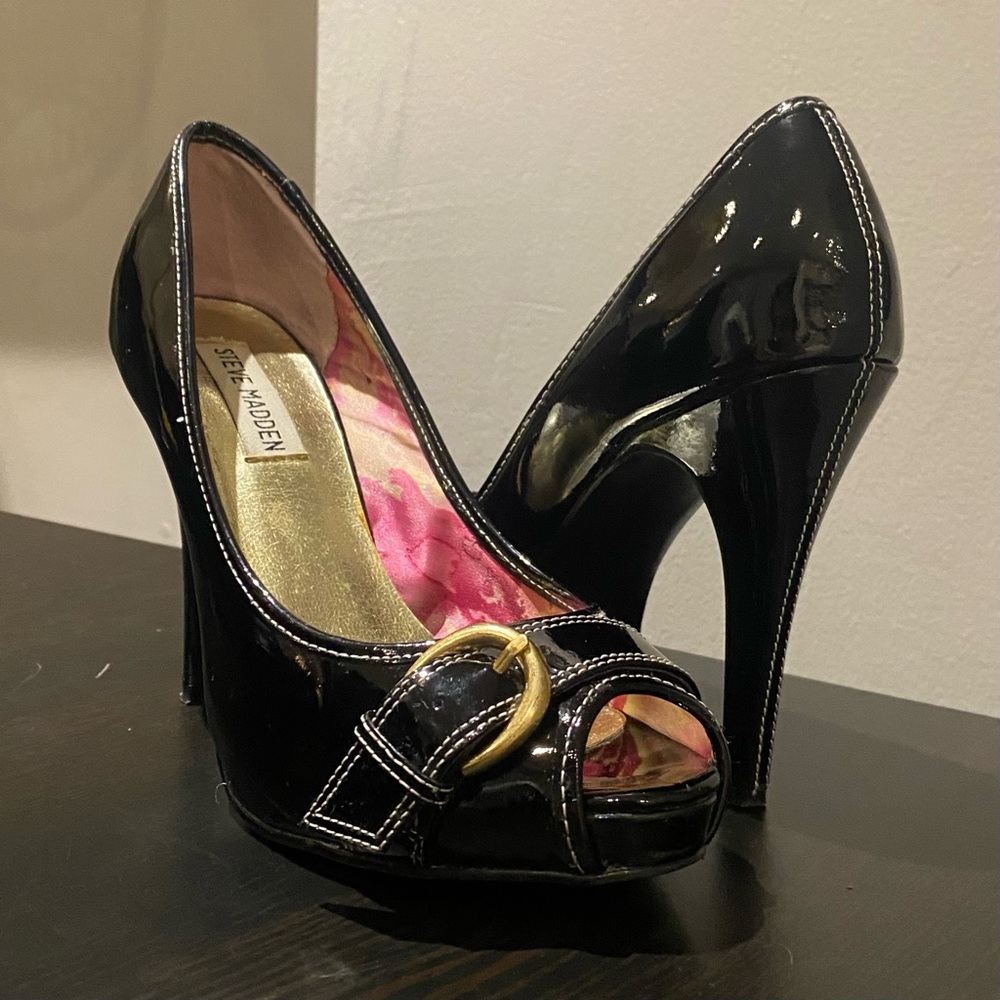 Women’s Steve Madden Patent Leather Heels Style Lezlie